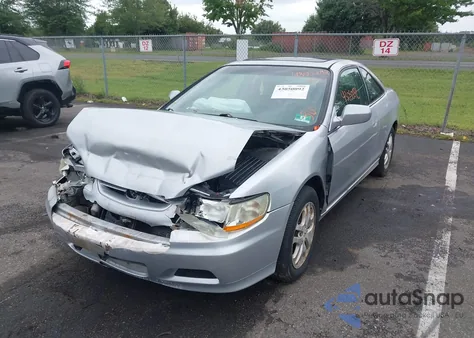 2001 Honda Accord 3.0 Ex z USA, uszkodzony, nr VIN 1HGCG22561A013863